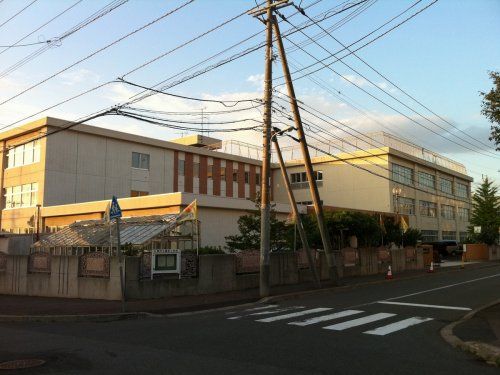 札幌市立真栄小学校の画像