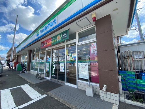 ファミリーマート守山苗代店の画像