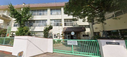 和歌山市立和佐小学校の画像