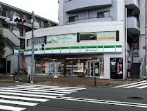 ファミリーマート 光が丘東大通り店の画像