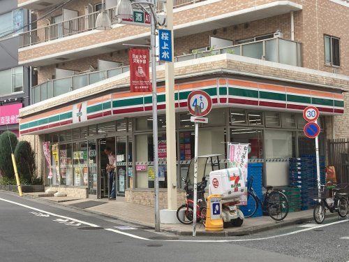 セブンイレブン 世田谷桜上水駅南店の画像