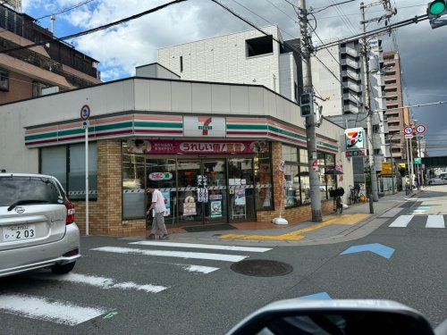 セブンイレブン 大阪筆ヶ崎町店の画像