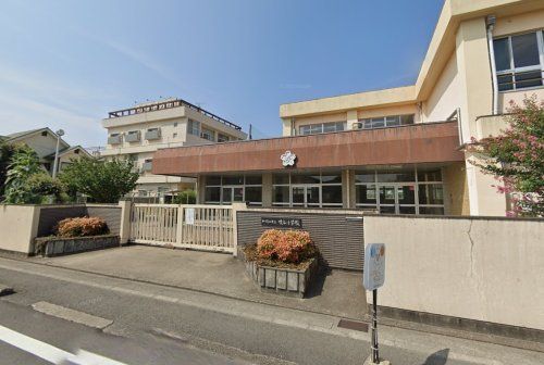 和歌山市立吹上小学校の画像