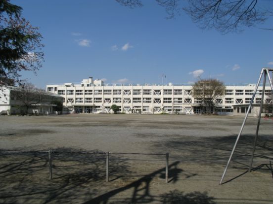 潤徳小学校の画像