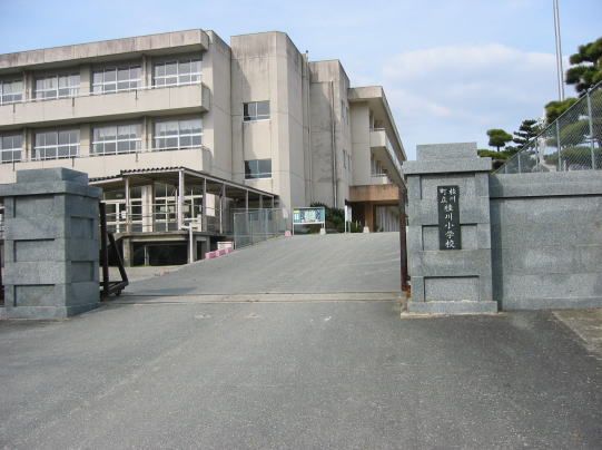 桂川小学校の画像