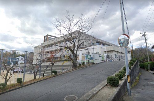 広陵町立広陵西小学校の画像