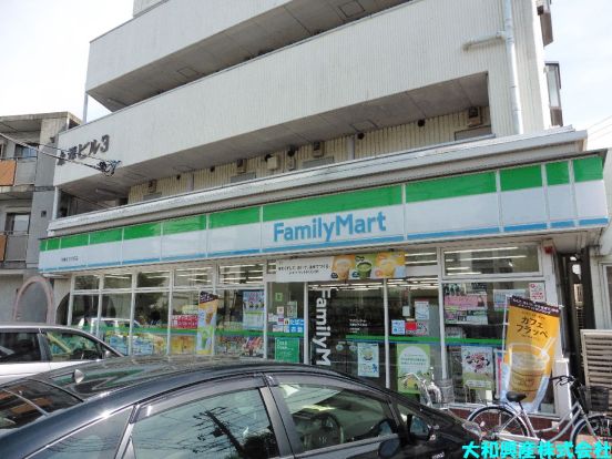 ファミリーマート相模女子大前店の画像