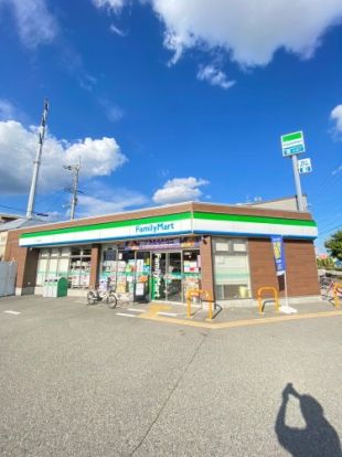 ファミリーマート 宝塚高司店の画像