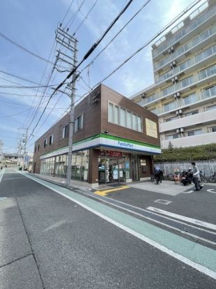 ファミリーマート 吹田垂水町一丁目店の画像