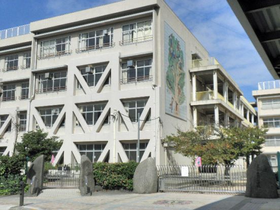 豊中市立高川小学校の画像