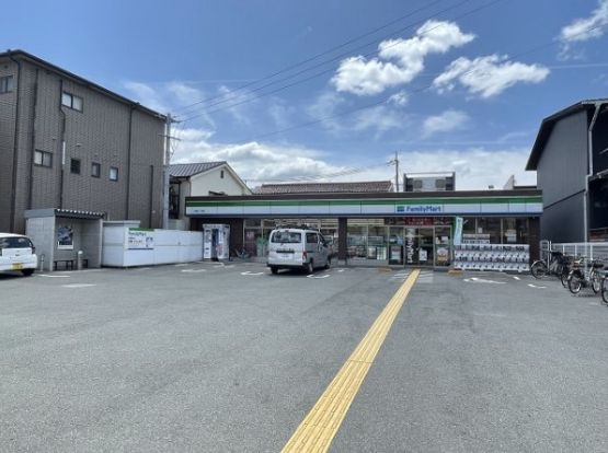 ファミリーマート 江坂町二丁目店の画像