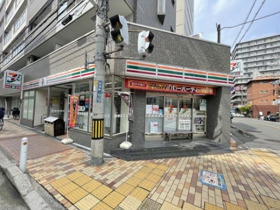 セブンイレブン 吹田広芝町店の画像