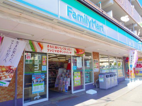 ファミリーマート　宮前小台1丁目店の画像