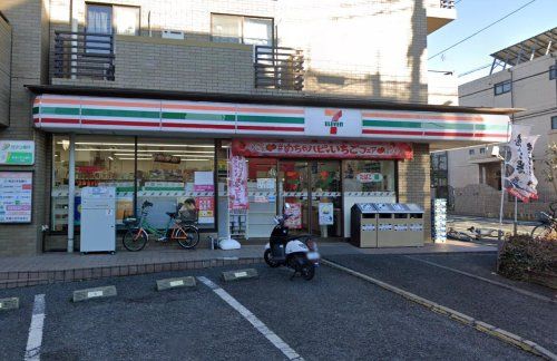 セブンイレブン 大宮日進駅西店の画像