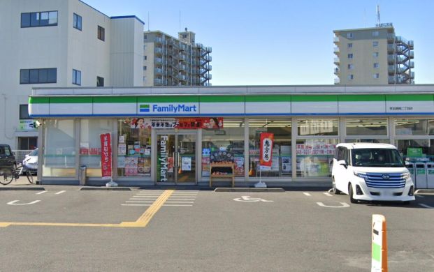 ファミリーマート 岸和田三田町店の画像