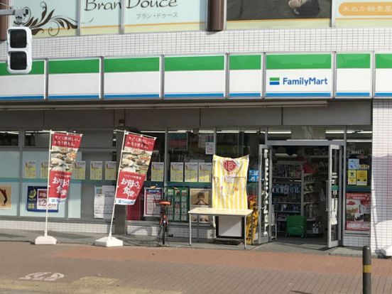 ファミリーマート 光が丘東大通り店の画像