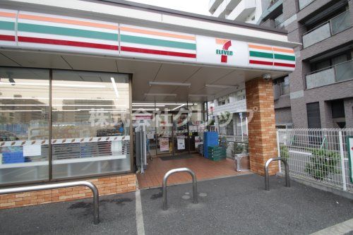 セブンイレブン 横浜不老町1丁目店の画像