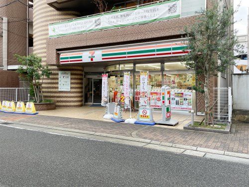 セブンイレブン JRさくら夙川駅前店の画像