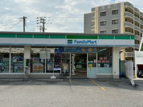 沖縄ファミリーマート オーケイ嘉手納店の画像