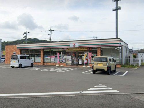 セブンイレブン 宮崎新名爪店の画像