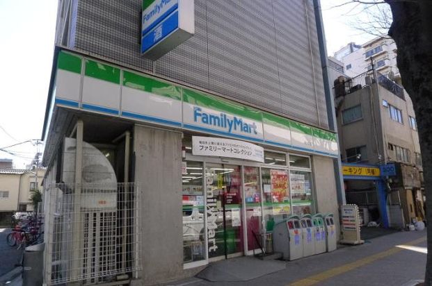 ファミリーマート 明大前店の画像