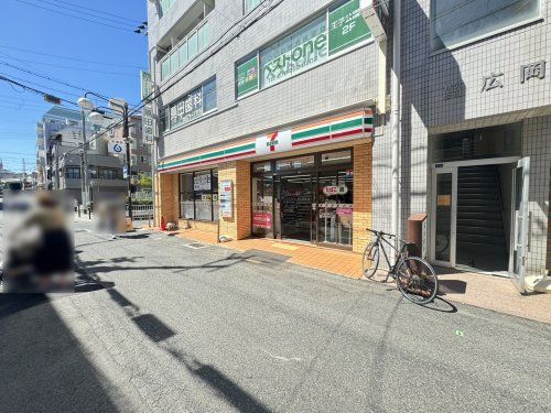 セブンイレブン 神戸水道筋6丁目店の画像