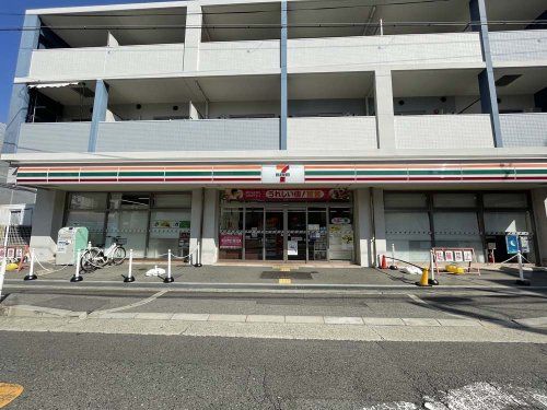 セブンイレブン 西宮北昭和町店の画像