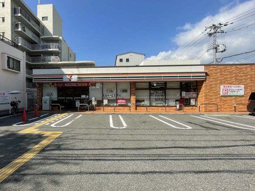 セブンイレブン 西宮室川町店の画像