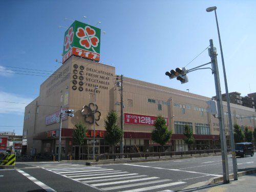 ライフ本山店の画像