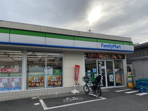 ファミリーマート大田上池台三丁目店の画像