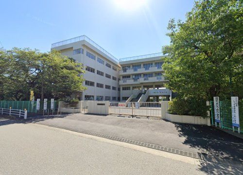 座間市立入谷小学校の画像