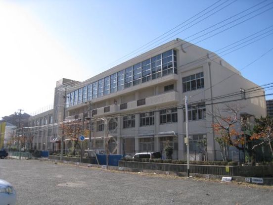 神戸市立本山南小学校の画像