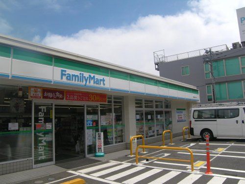 ファミリーマート 版画美術館入口店の画像