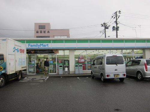 ファミリーマート 新潟平島店の画像