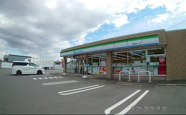 ファミリーマート 御殿場保土沢店の画像