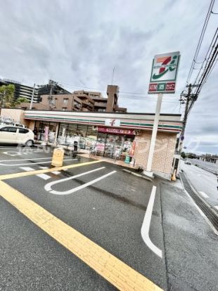 ファミリーマート豊中四丁目店の画像