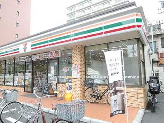 セブンイレブン 荒川東日暮里2丁目店の画像