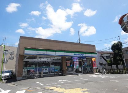 ファミリーマート 世田谷若林一丁目店の画像