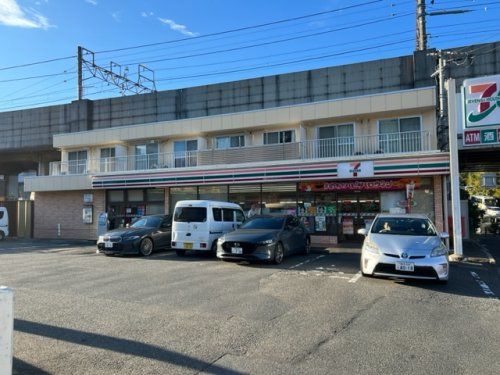 セブンイレブン横浜三枚町店の画像