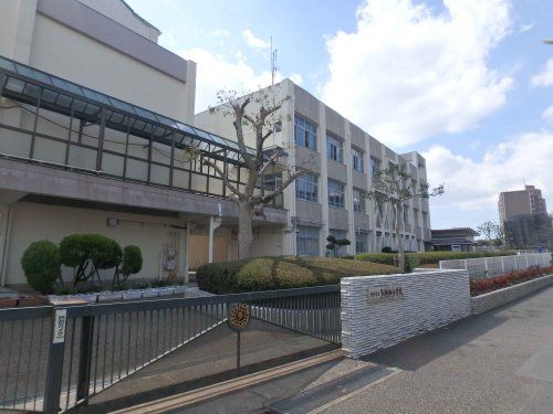 多井畑小学校の画像