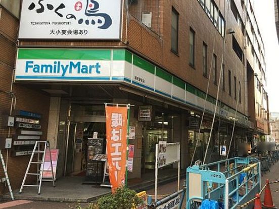 ファミリーマート 浦安駅前店の画像