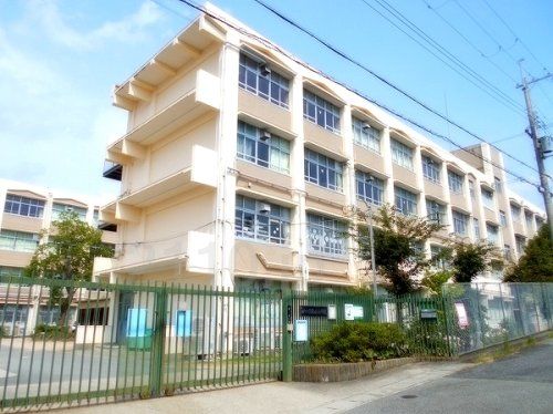 神戸市立筑紫が丘小学校の画像