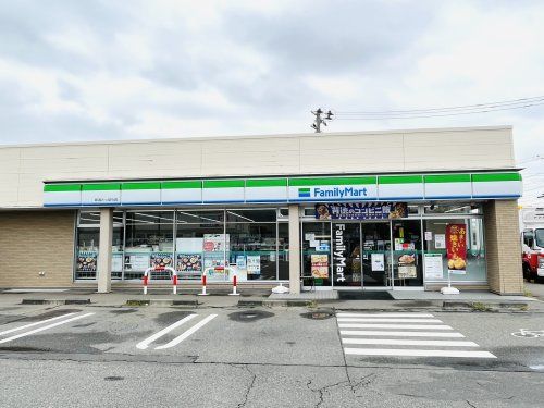 ファミリーマート　新潟とっぱら店の画像