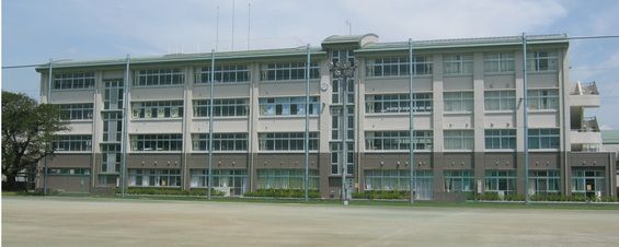 武蔵村山市立第一中学校の画像