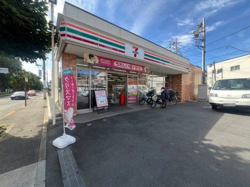 セブンイレブン練馬城北中央公園前店の画像