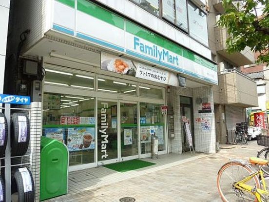 ファミリーマート菊川一丁目店の画像