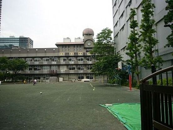 中央区立有馬小学校 の画像