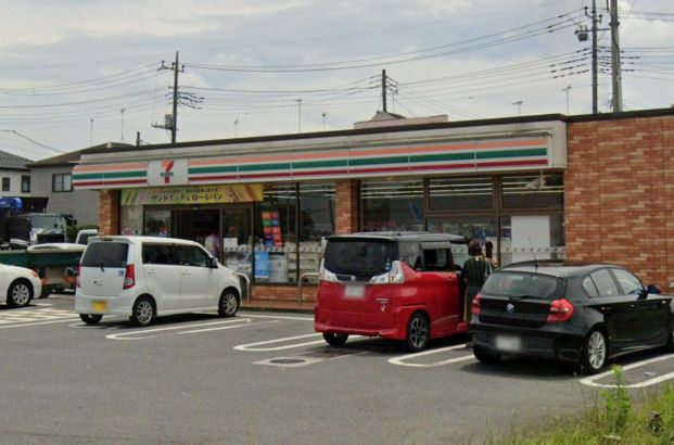 セブンイレブン 吉見久保田店の画像