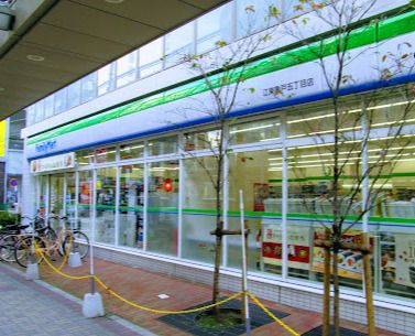 ファミリーマート 江東亀戸五丁目店の画像