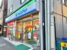 ファミリーマート 北新宿大久保通り店の画像